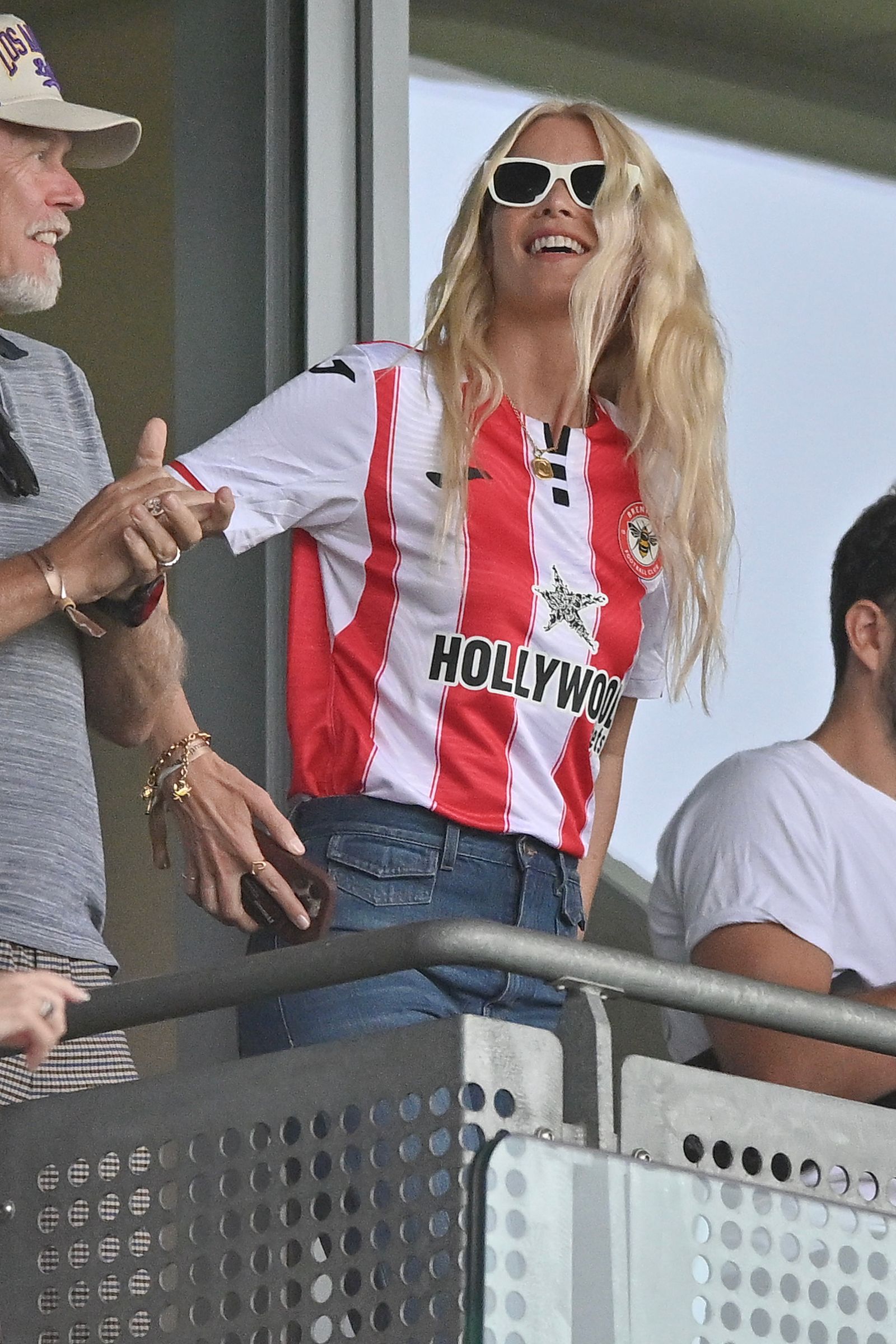 claudia Schiffer londen voetbalshirt