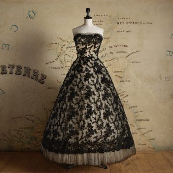 deze-modetentoonstellingen-in-het-buitenland-wil-je-bezoeken-362699