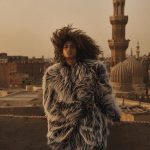 Beeld van Imaan Hammam voor bij het interview met het model in Vogue Nederland september 2025