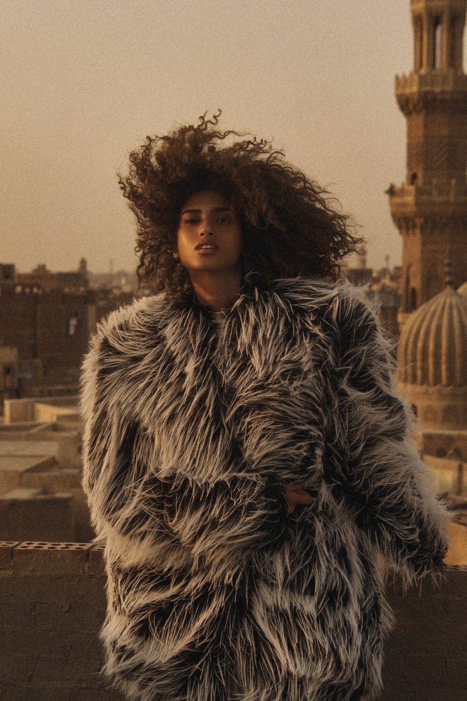 vogues-coverster-en-supermodel-imaan-hammam-mijn-roots-zijn-mijn-kracht-358704