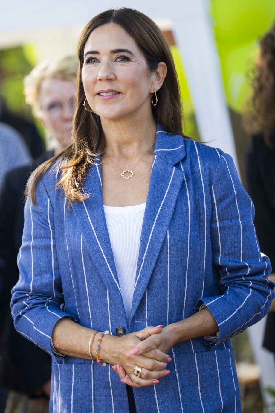koningin-mary-van-denemarken-draagt-nu-al-deze-grote-herfsttrend-358612