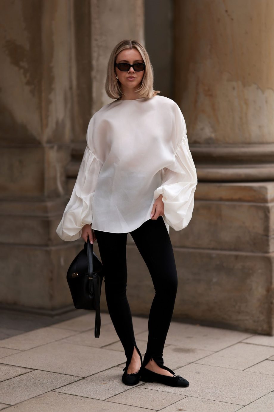 7-outfitcombinaties-met-een-legging-die-verrassend-chic-zijn-359826