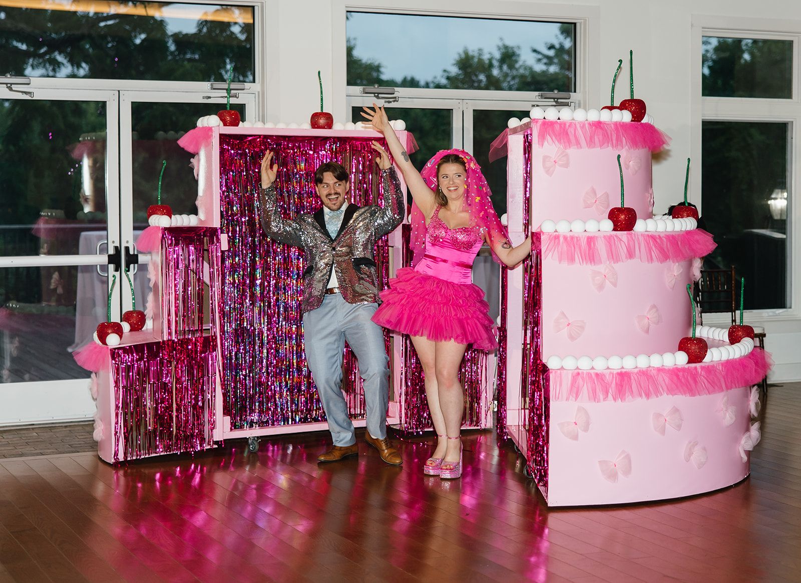 roze mini jurk bruiloft