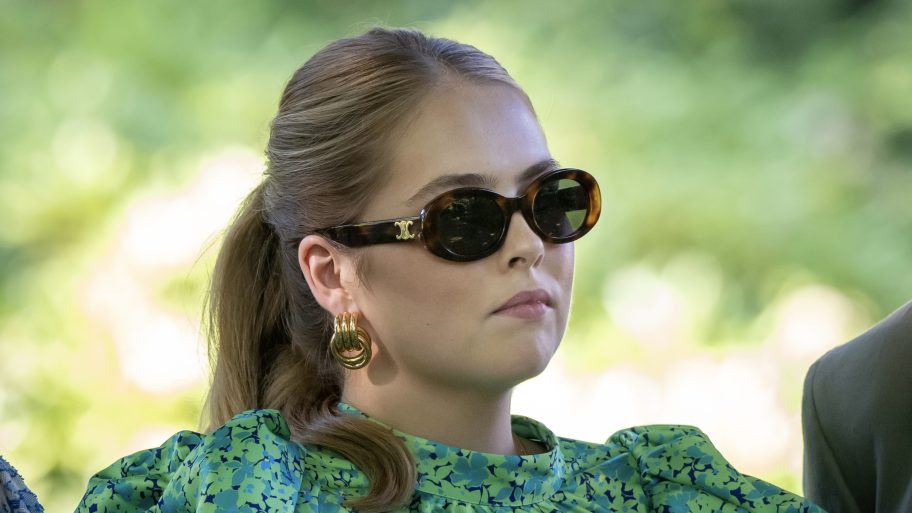 de-mooiste-zonnebrillen-van-prinses-amalia-op-een-rij-358683