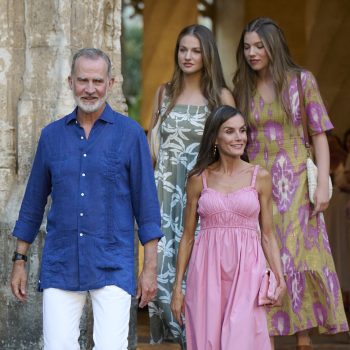 dankzij-de-spaanse-royals-staat-deze-zomerschoen-weer-bovenaan-ons-verlanglijstje-357892