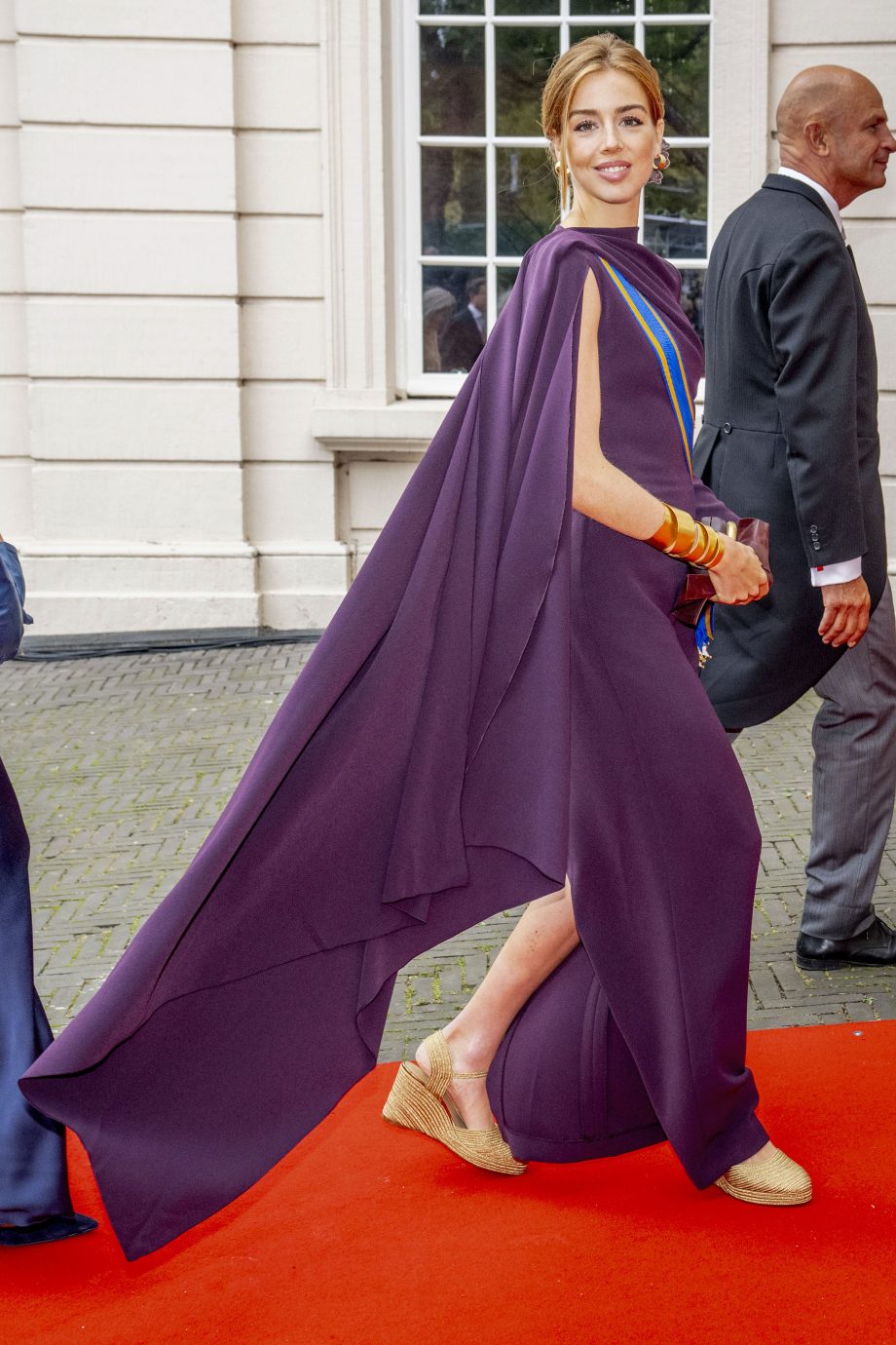 prinses-alexia-combineert-haar-chique-jurk-met-deze-comfortabele-hakken-363902