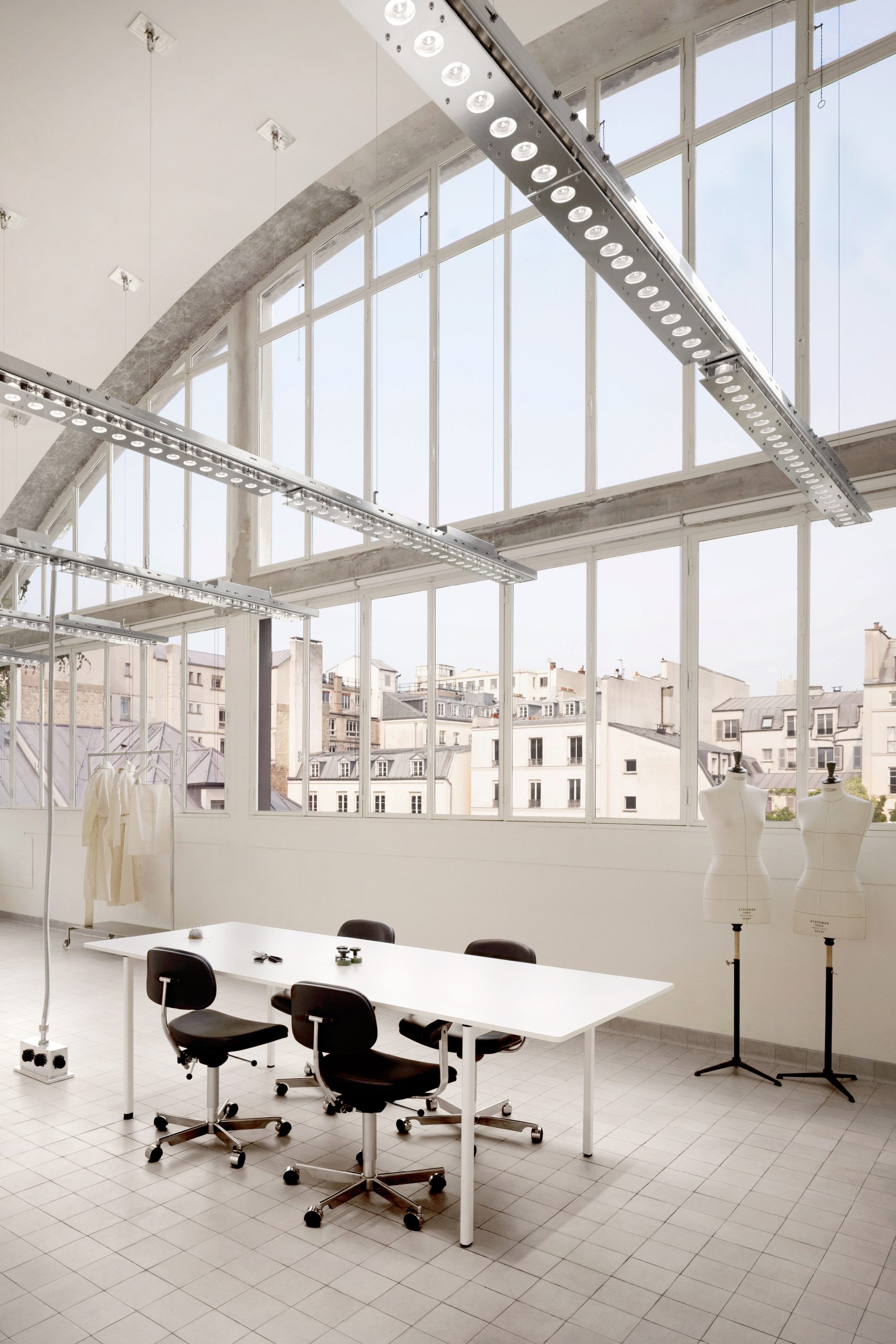 acne studios hoofdkantoor parijs