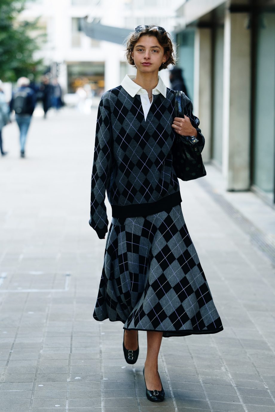 dit-is-de-preppy-print-die-we-plotseling-overal-spotten-365753