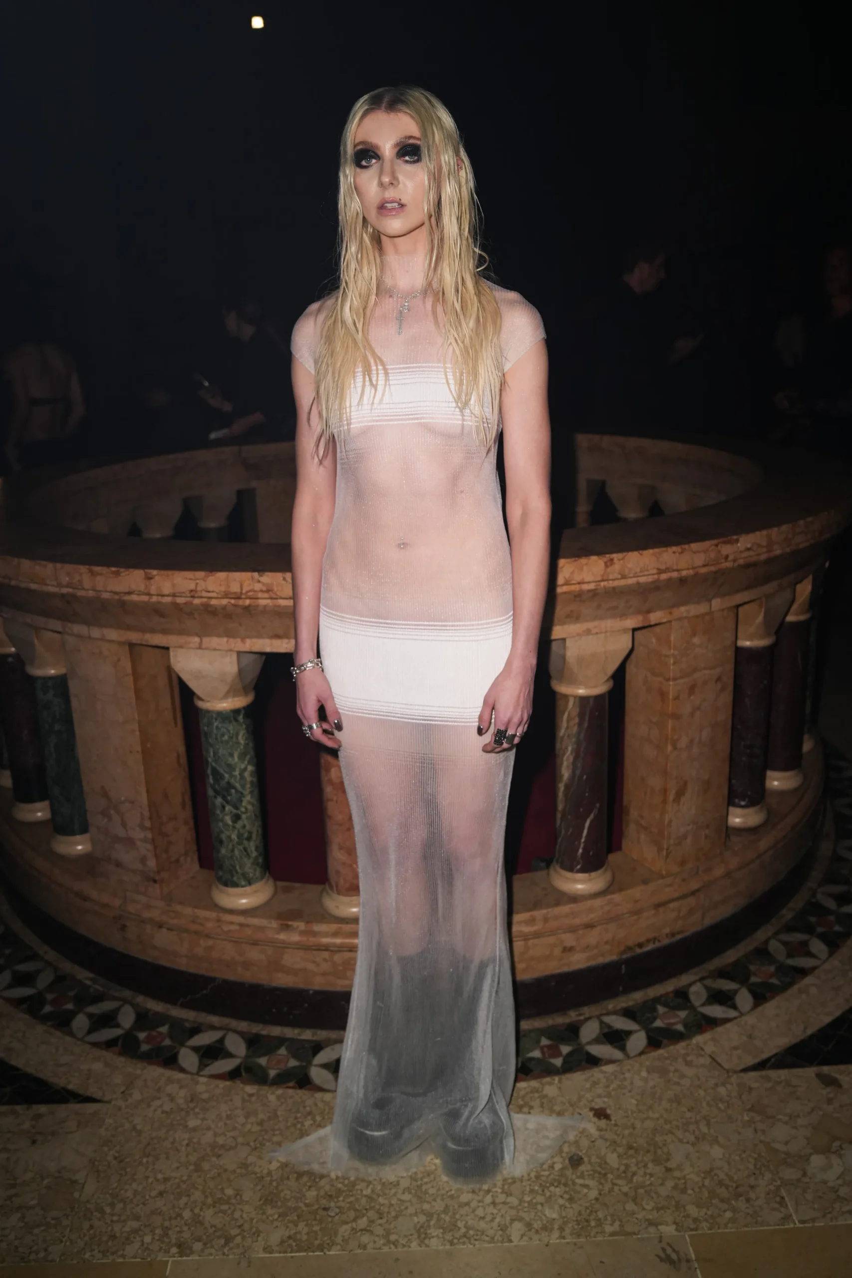 Taylor Momsen bij Grace Ling
