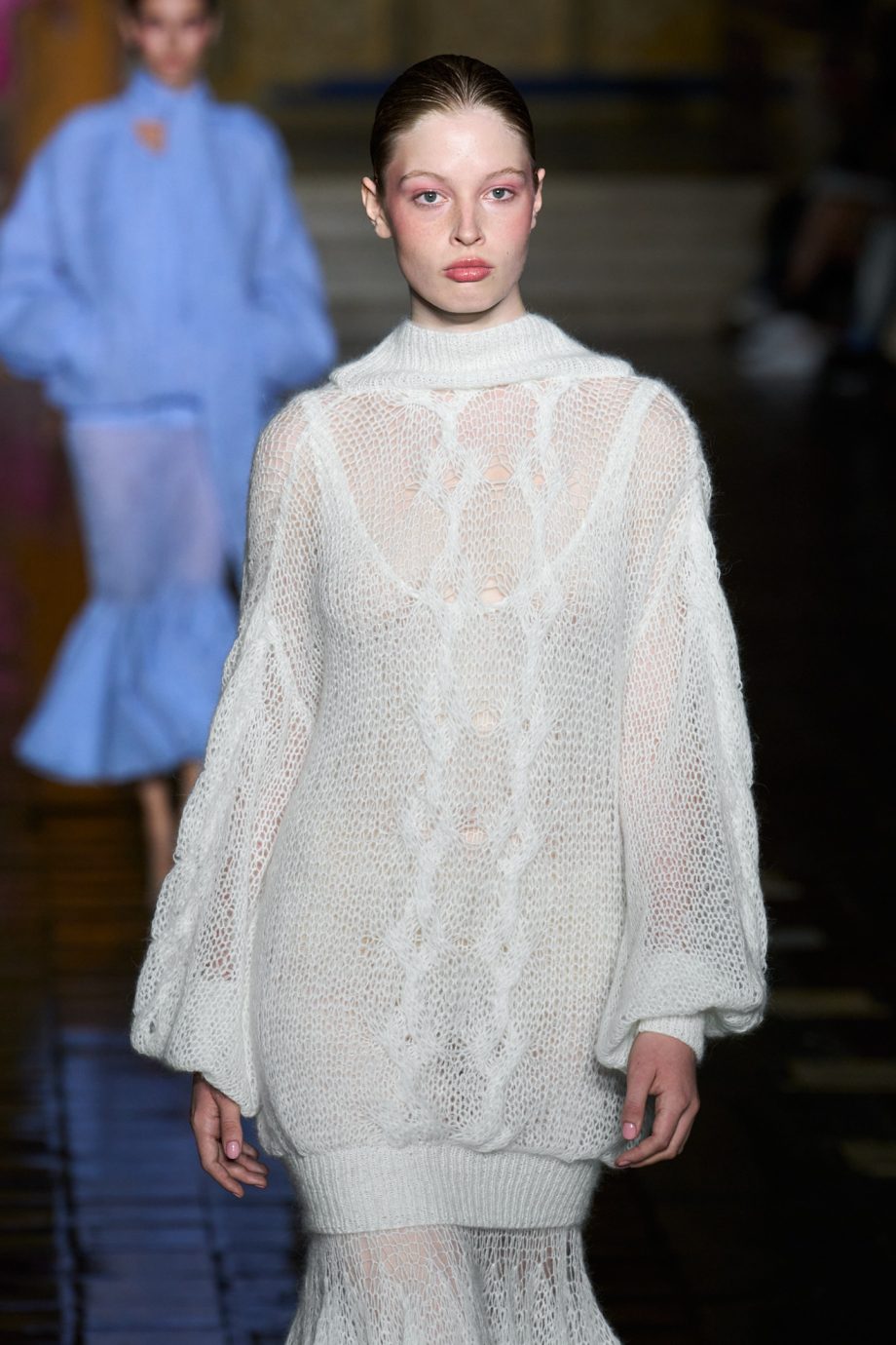vivian-jenna-wilson-verovert-de-catwalk-tijdens-new-york-fashion-week-364278