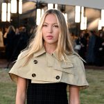 Lila Moss bij Burberry lente/zomer 2026 tijdens London Fashion Week