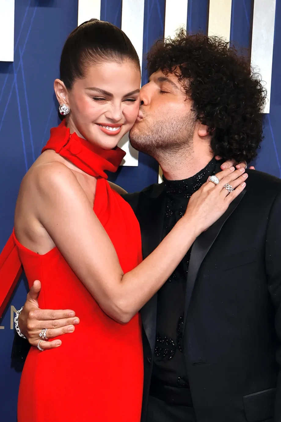 selena-gomez-en-benny-blanco-gingen-op-date-night-naar-de-emmys-2025-363308