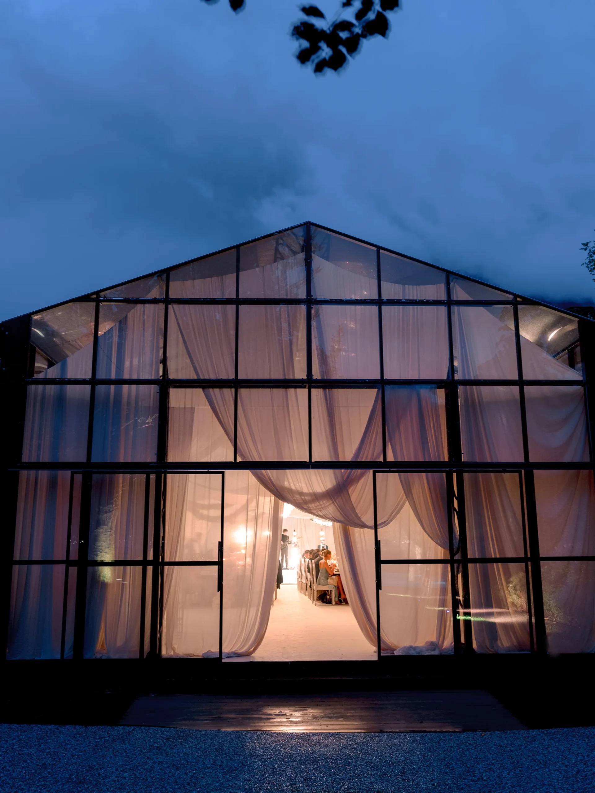 Venue bij het receptie diner van Becca Bloom's bruiloft