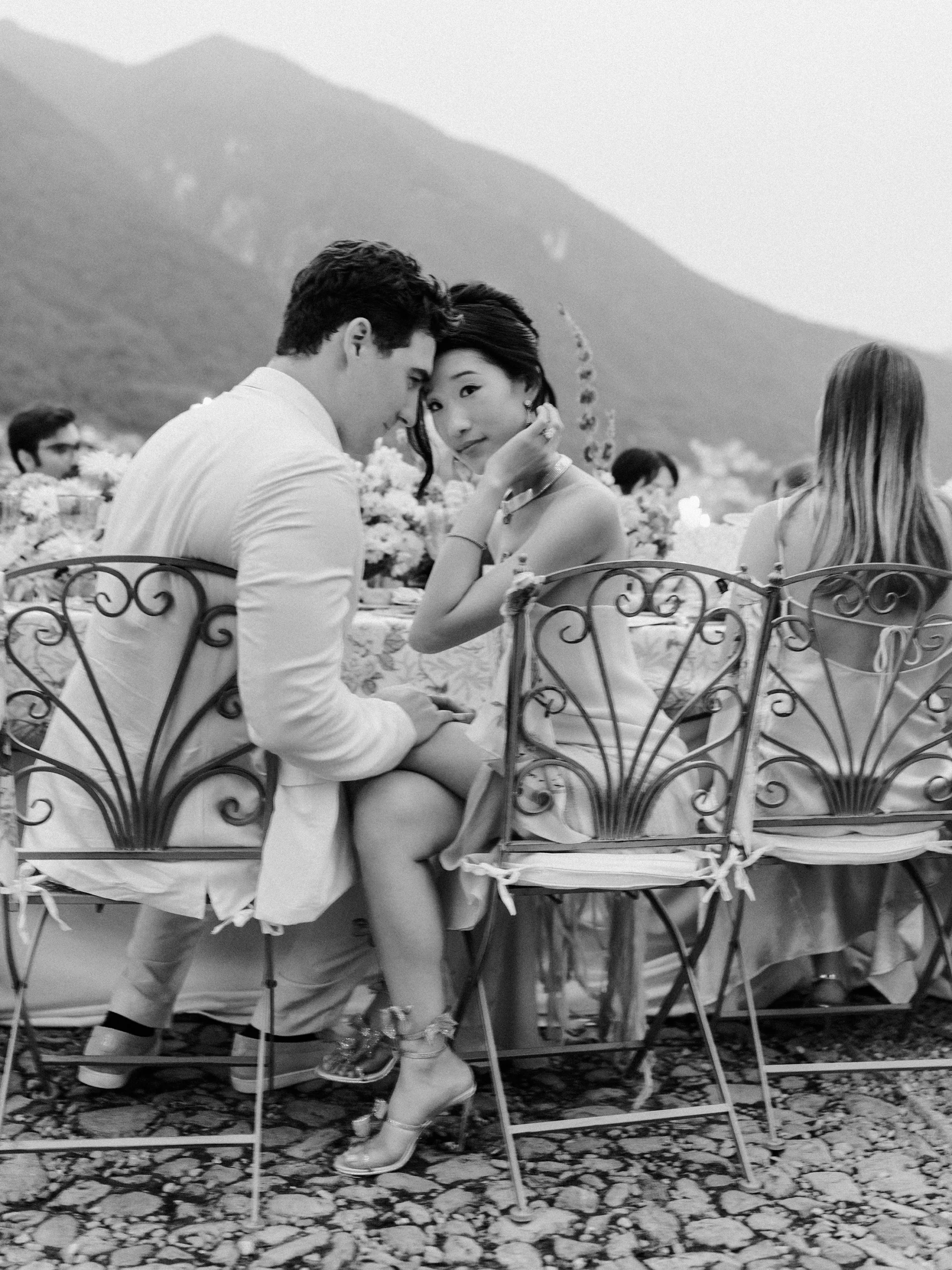 Becca Bloom en David Pownall bruiloft