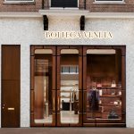 De gevel van de nieuwe Bottega Veneta-winkel in Amsterdam