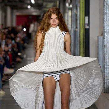 duran-lantink-verrast-met-borsthaarlooks-voor-jean-paul-gaultier-366646