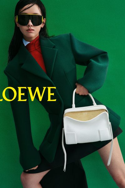 de-beste-modecampagnes-van-het-moment-van-loewe-tot-balenciaga-384519