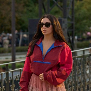 charli-xcx-brengt-de-trailer-van-haar-nieuwe-film-the-moment-uit-376382