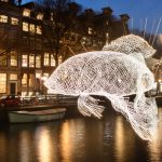 Les Voyageurs bij Amsterdam Light Festival