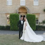 De bruiloft van Lauren en Dino in Babington House op het Engelse platteland