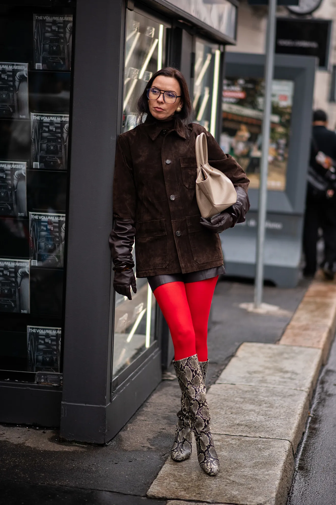 Kniehoge laarzen met shorts