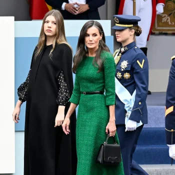 dit-is-waarschijnlijk-de-reden-dat-koningin-letizia-uitgerekend-voor-deze-jurk-koos-367921