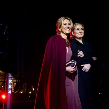 door-deze-jas-van-koningin-maxima-krijg-je-weer-zin-in-het-najaar-370434