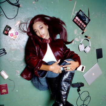 deze-bekende-nederlandse-zangeres-ziet-muziek-als-haar-therapie-ik-zeg-wat-ik-voel-ook-al-is-dat-niet-leuk-om-te-horen-374948