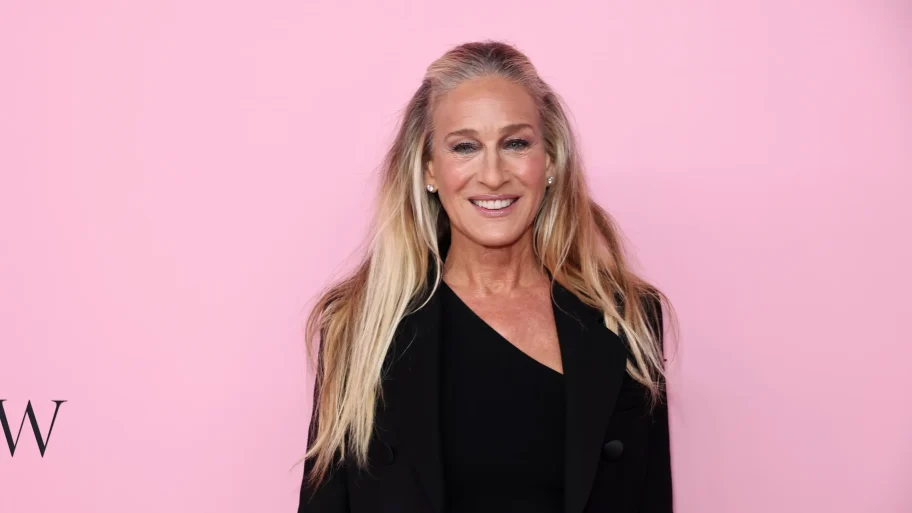 alle-sterren-op-de-roze-loper-van-de-victorias-secret-show-2025-368527