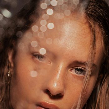 een-glass-skin-ook-in-de-winter-dan-wil-je-deze-foundation-proberen-373408