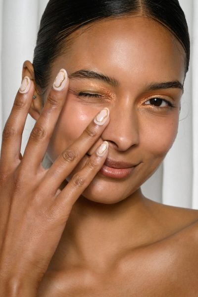 deze-oogschaduwlooks-duren-maar-vijf-minuten-372374