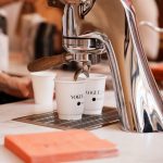 Koffie drinken hoofdbeeld uit het Vogue Café