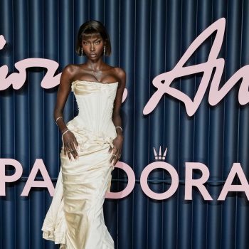 anok-yai-is-uitgeroepen-tot-model-of-the-year-2025-375042