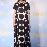 Elizabeth Olsen draagt Dries Van Noten