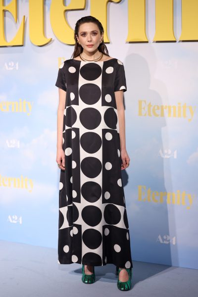 elizabeth-olsen-verschijnt-in-een-prachtige-creatie-van-dries-van-noten-373845