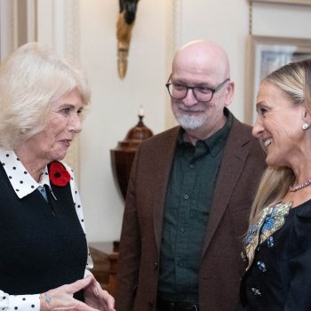 sarah-jessica-parker-en-koningin-camilla-hebben-een-verrassend-matching-moment-372697