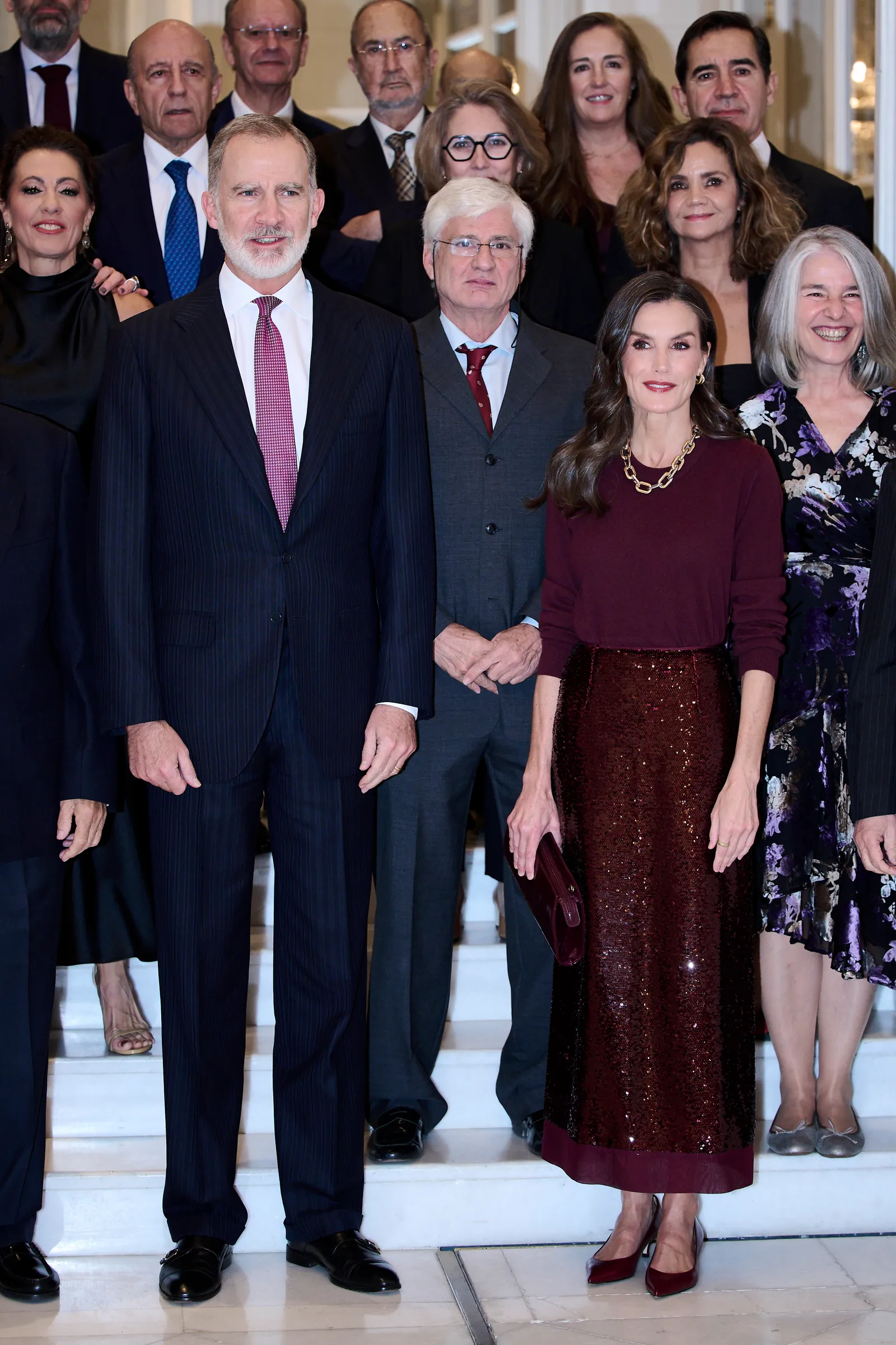 Koningin Letizia draagt rok met pailletten