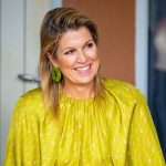 Koningin Máxima in Indonesië in groene Natan-jurk