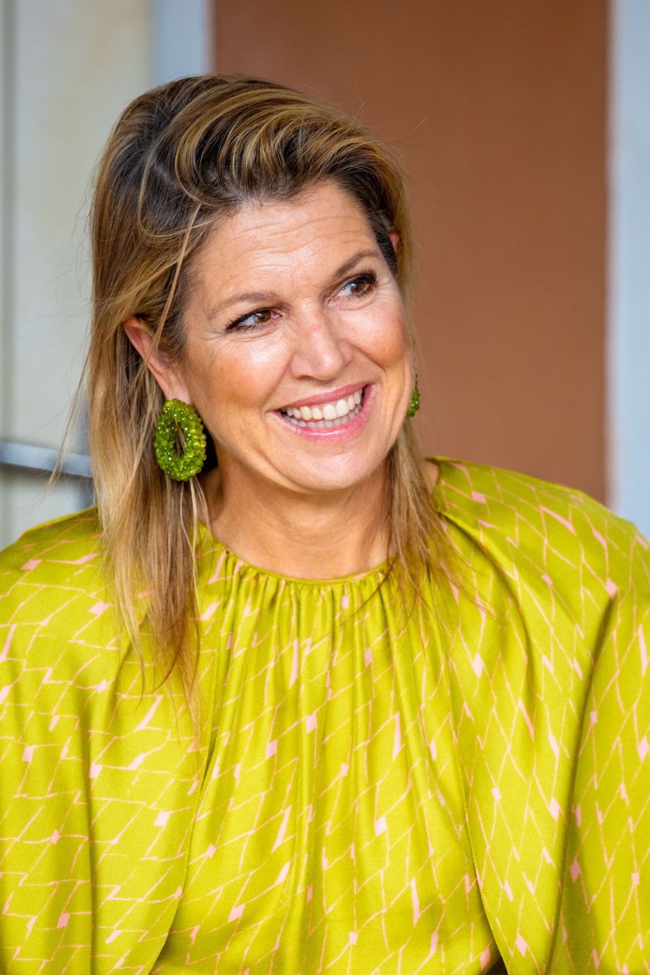 koningin-maxima-draagt-frisse-jurk-tijdens-bezoek-aan-indonesie-374274