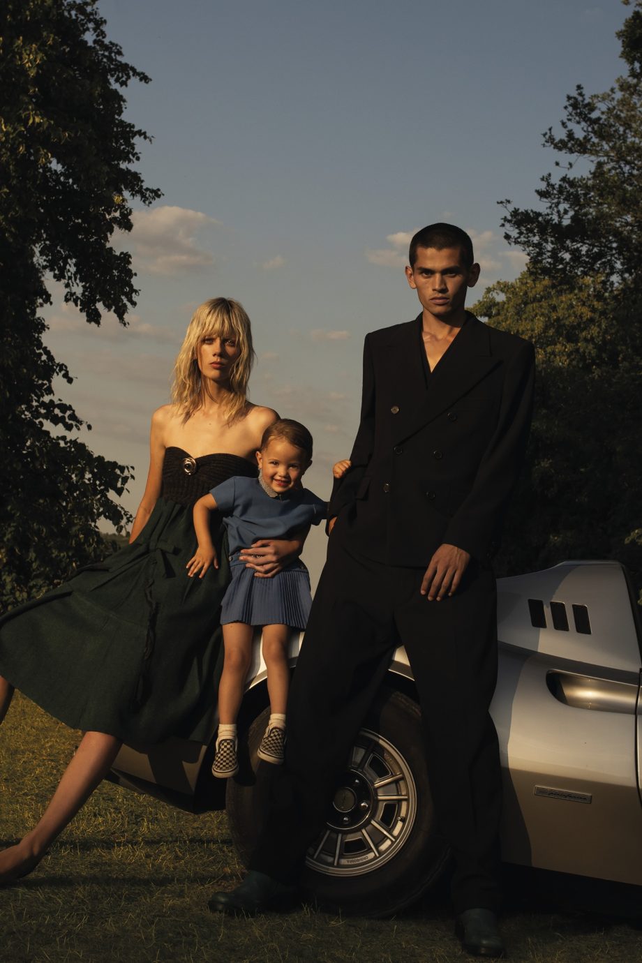 vogues-coverster-marjan-jonkman-over-haar-gezin-als-ik-alleen-ben-voel-ik-me-naakt-373052