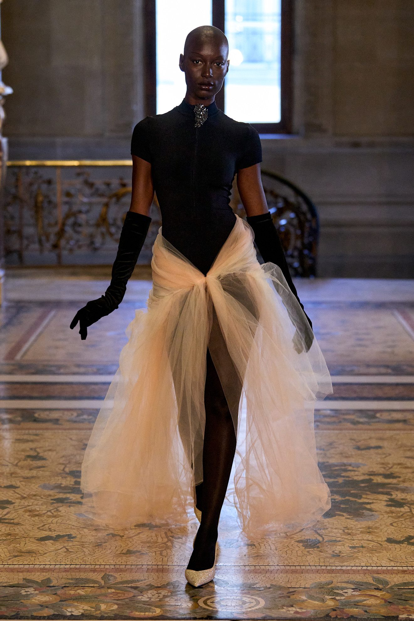 De broche bij Peet Dullaert