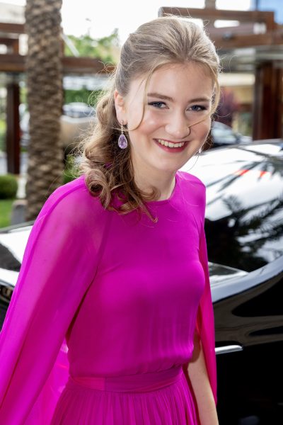 de-mooiste-oorbellen-van-prinses-elisabeth-om-van-te-dromen-of-te-kopen-374016