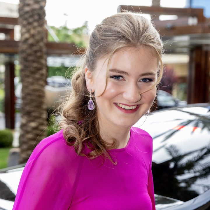 de-mooiste-oorbellen-van-prinses-elisabeth-om-van-te-dromen-of-te-kopen-374016