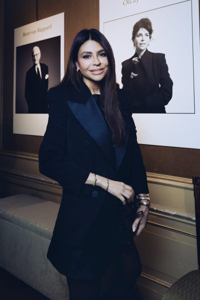 olcay-gulsen-over-hoe-nuchterheid-haar-juist-succes-bracht-377066