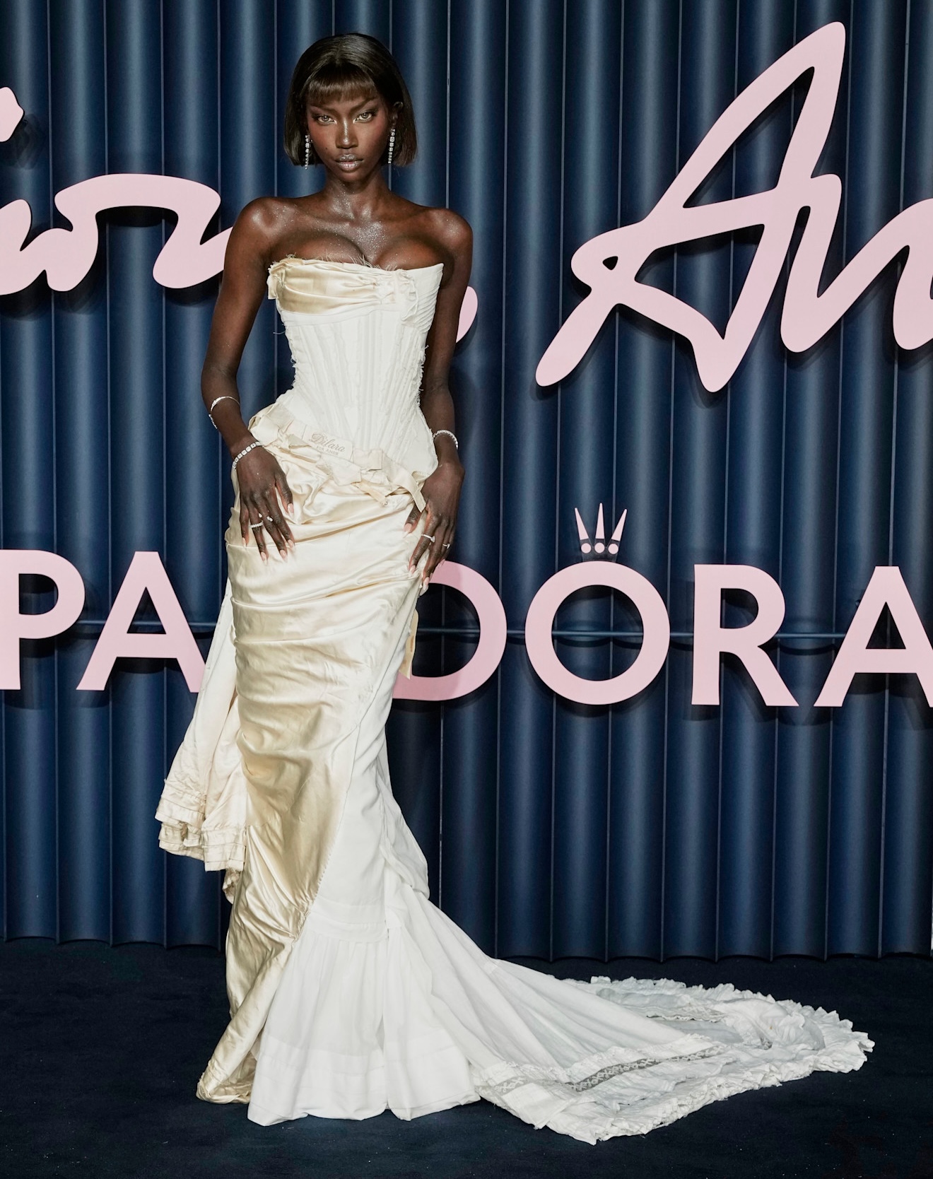 anok yai fashion awards