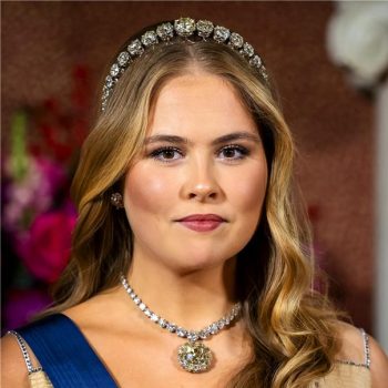 prinses-amalia-schittert-in-diamanten-tijdens-staatsbezoek-uit-finland-376359