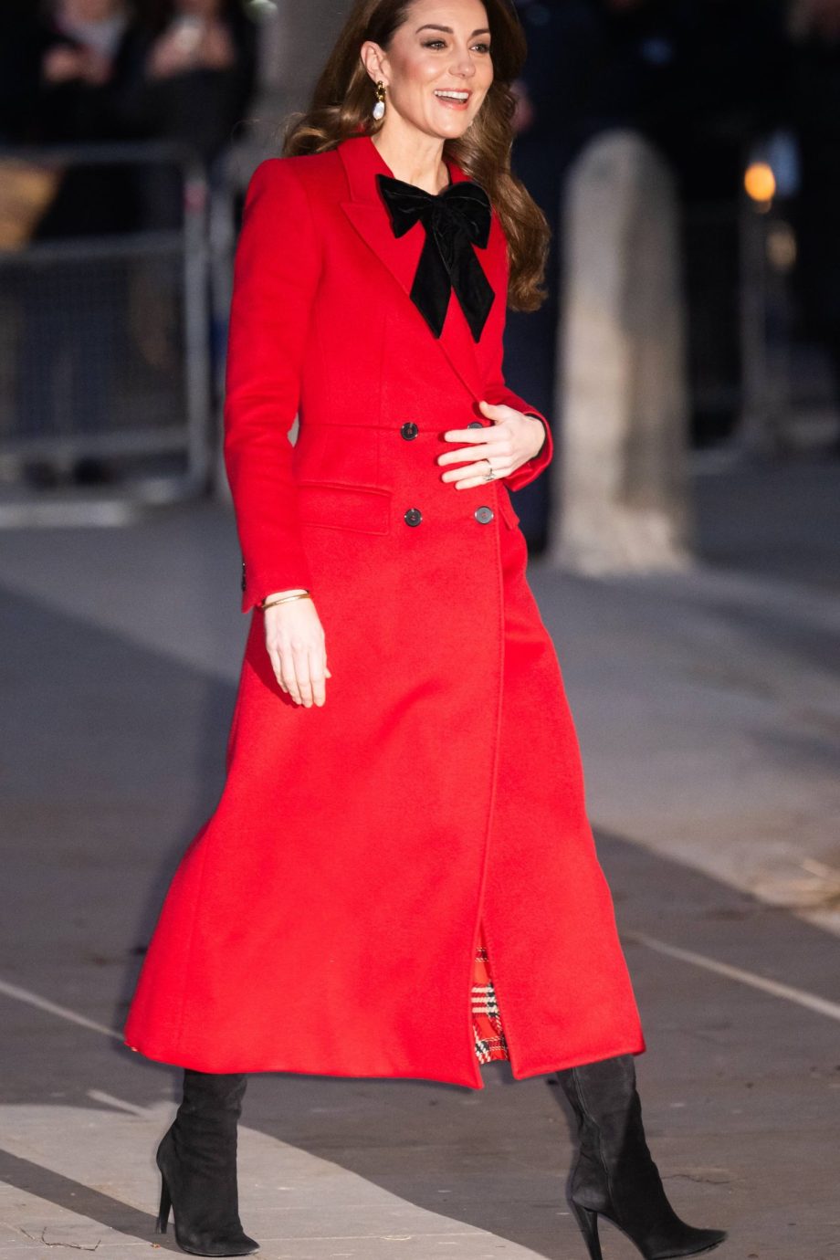 dit-zijn-de-mooiste-laarzen-in-de-stijl-van-kate-middleton-ook-voor-de-feestdagen-375637