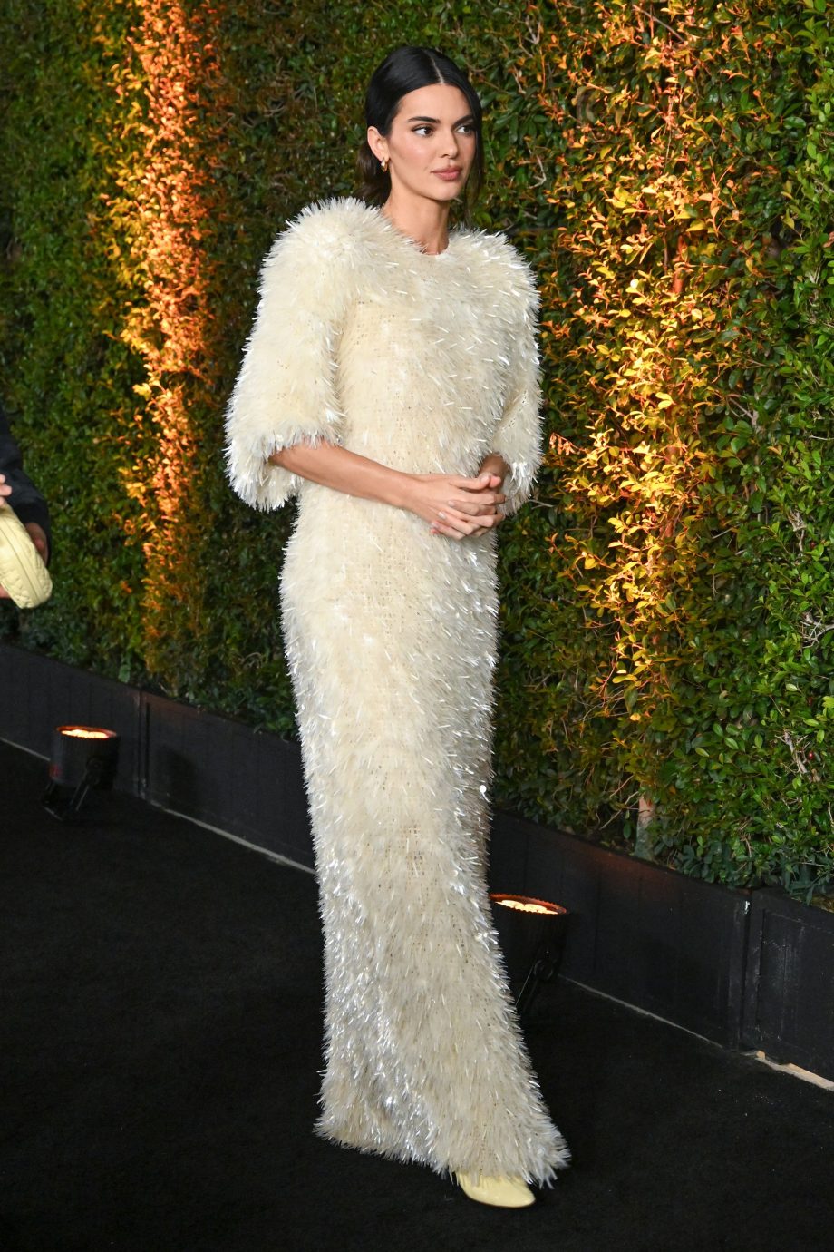 kendall-jenner-is-een-high-fashion-pino-in-deze-jurk-375455