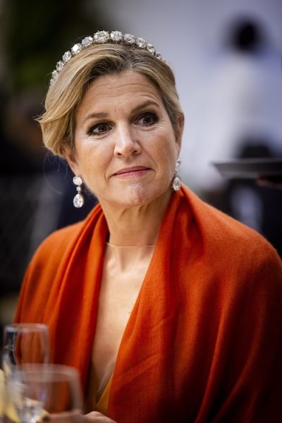 koningin-maxima-draagt-bijna-150-jaar-oud-diamanten-diadeem-in-suriname-374952