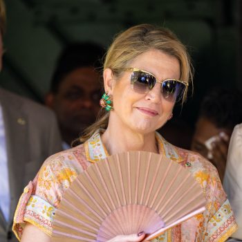 koningin-maxima-draagt-de-perfecte-jurk-voor-je-volgende-tropische-vakantie-375425